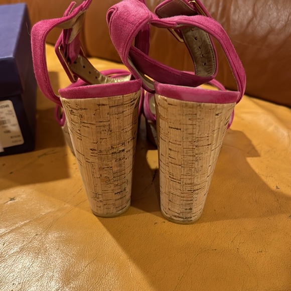 STUART WEITZMAN PINK SUEDE WEDGE - Picture 5 of 8